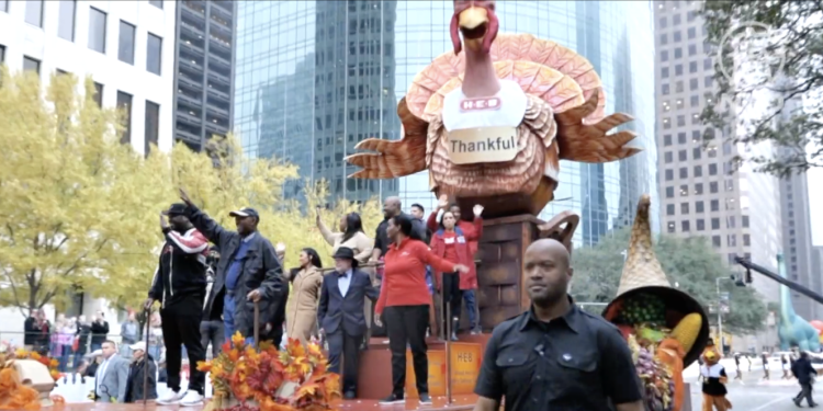 Best Thanksgiving Parades in Texas